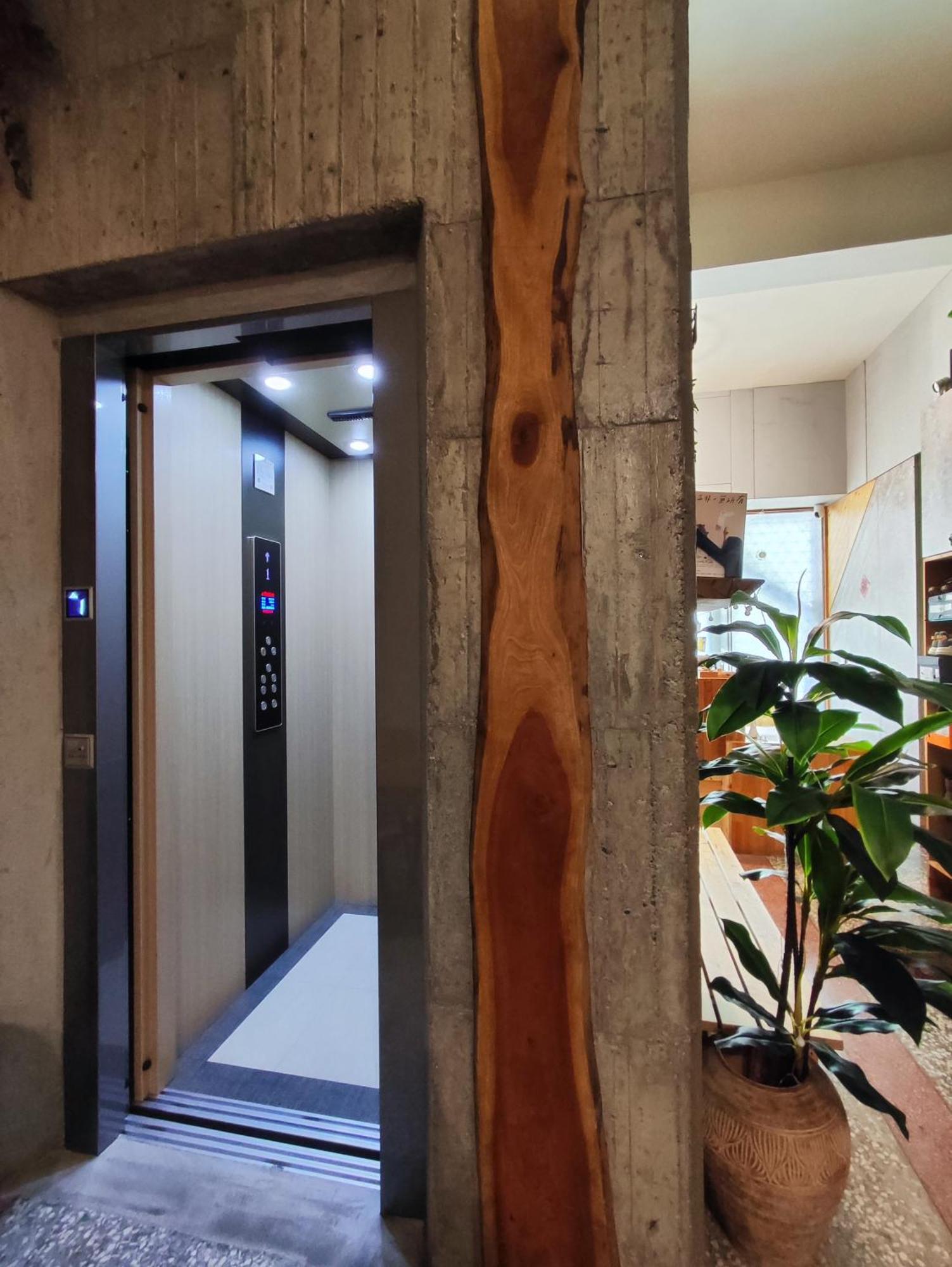 棚棚屋室內帳篷民宿inn Гаосюн Экстерьер фото